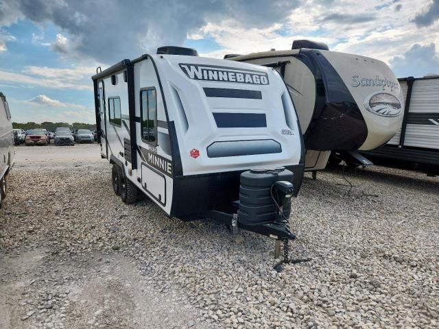  Salvage Winnebago Micro Minn