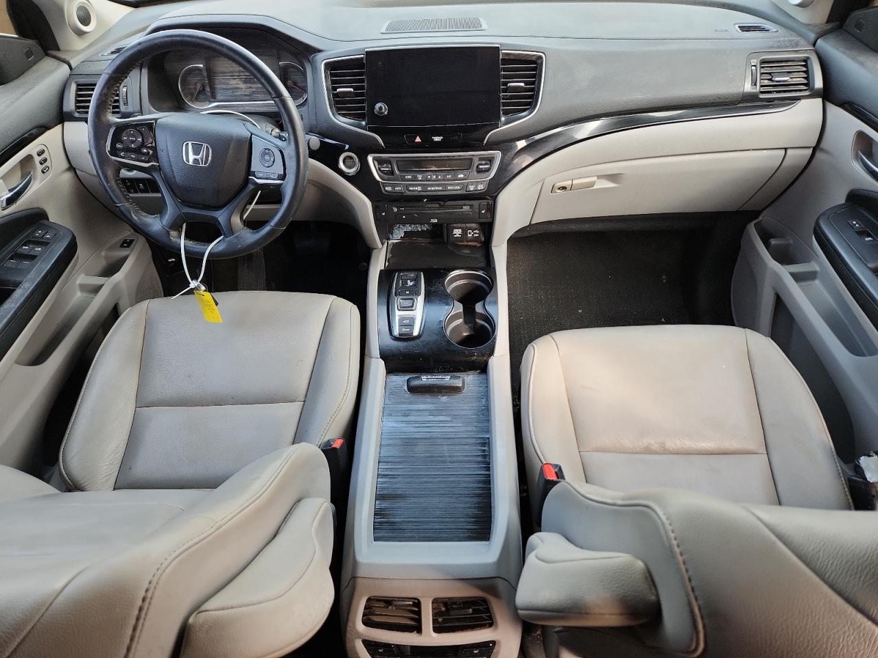 Honda Pilot Touring Image 5