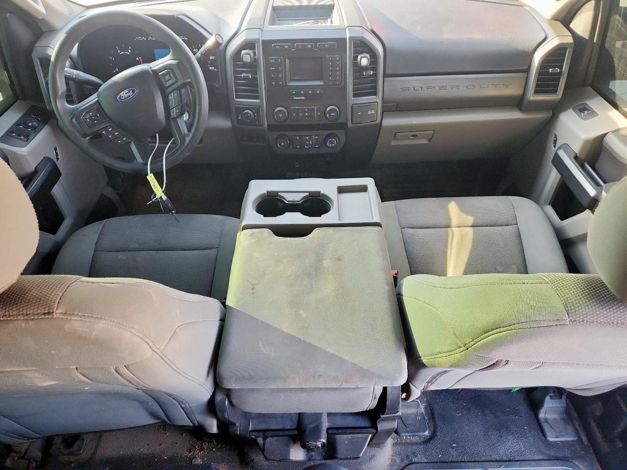 Ford F-250 Super Duty Image 6