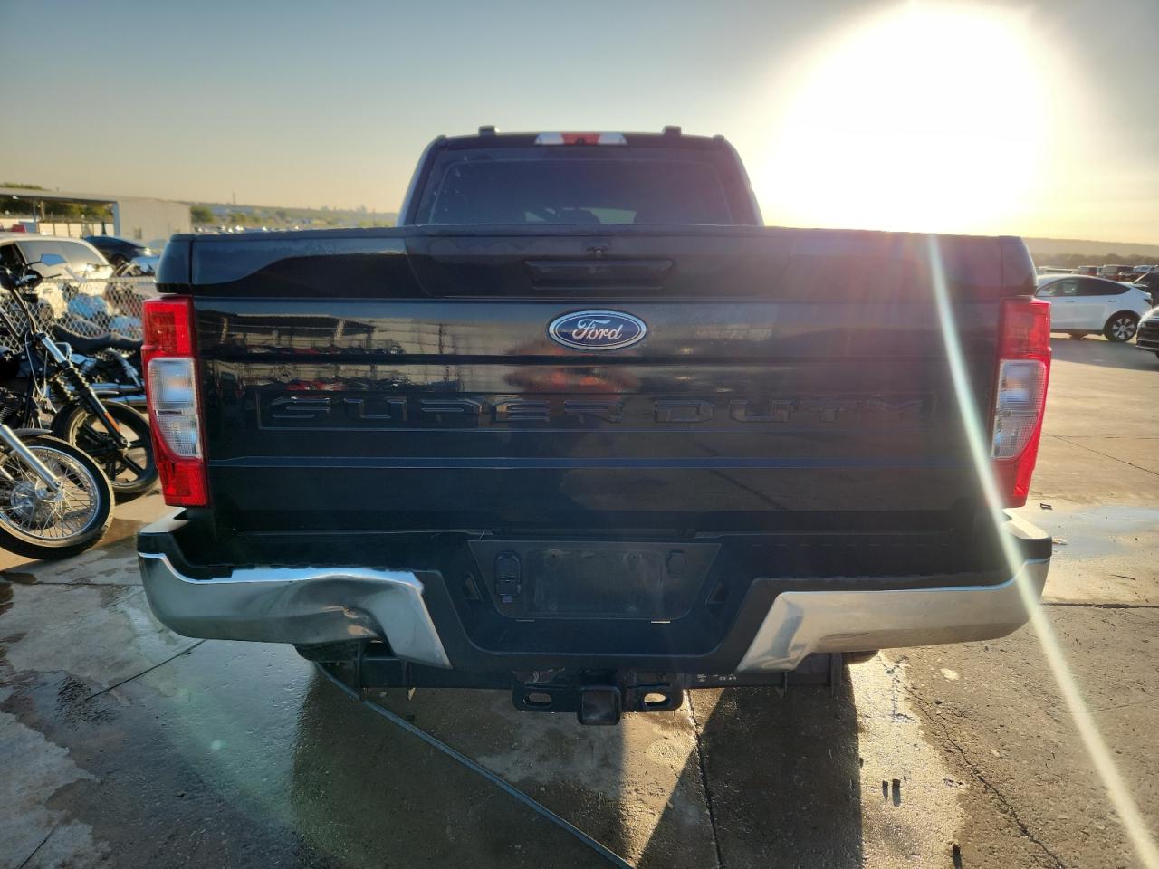 Ford F-250 Super Duty Image 11