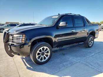  Salvage Chevrolet Avalanche
