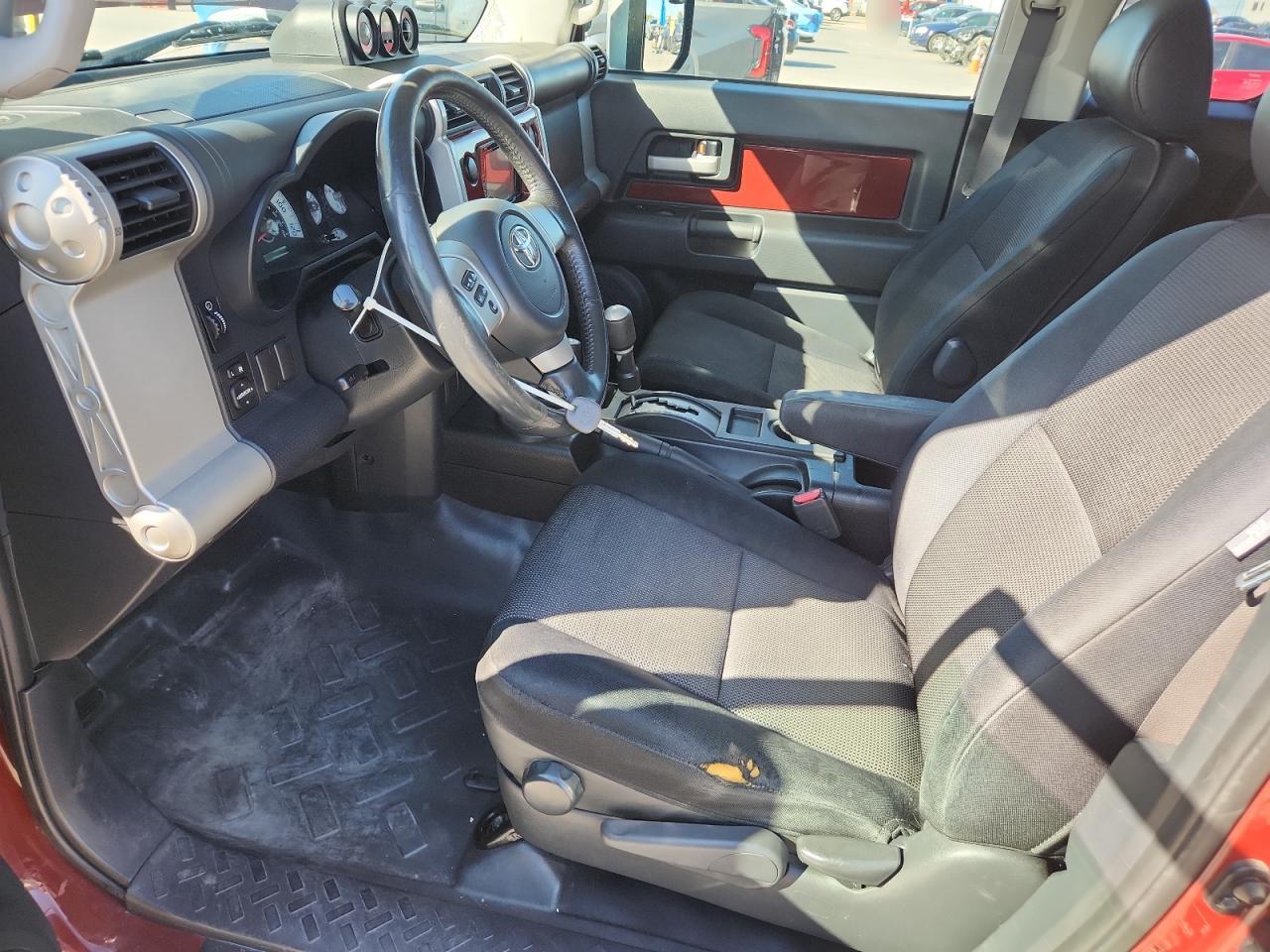 Toyota FJ Cruiser Image 7