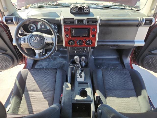 Toyota FJ Cruiser Image 12