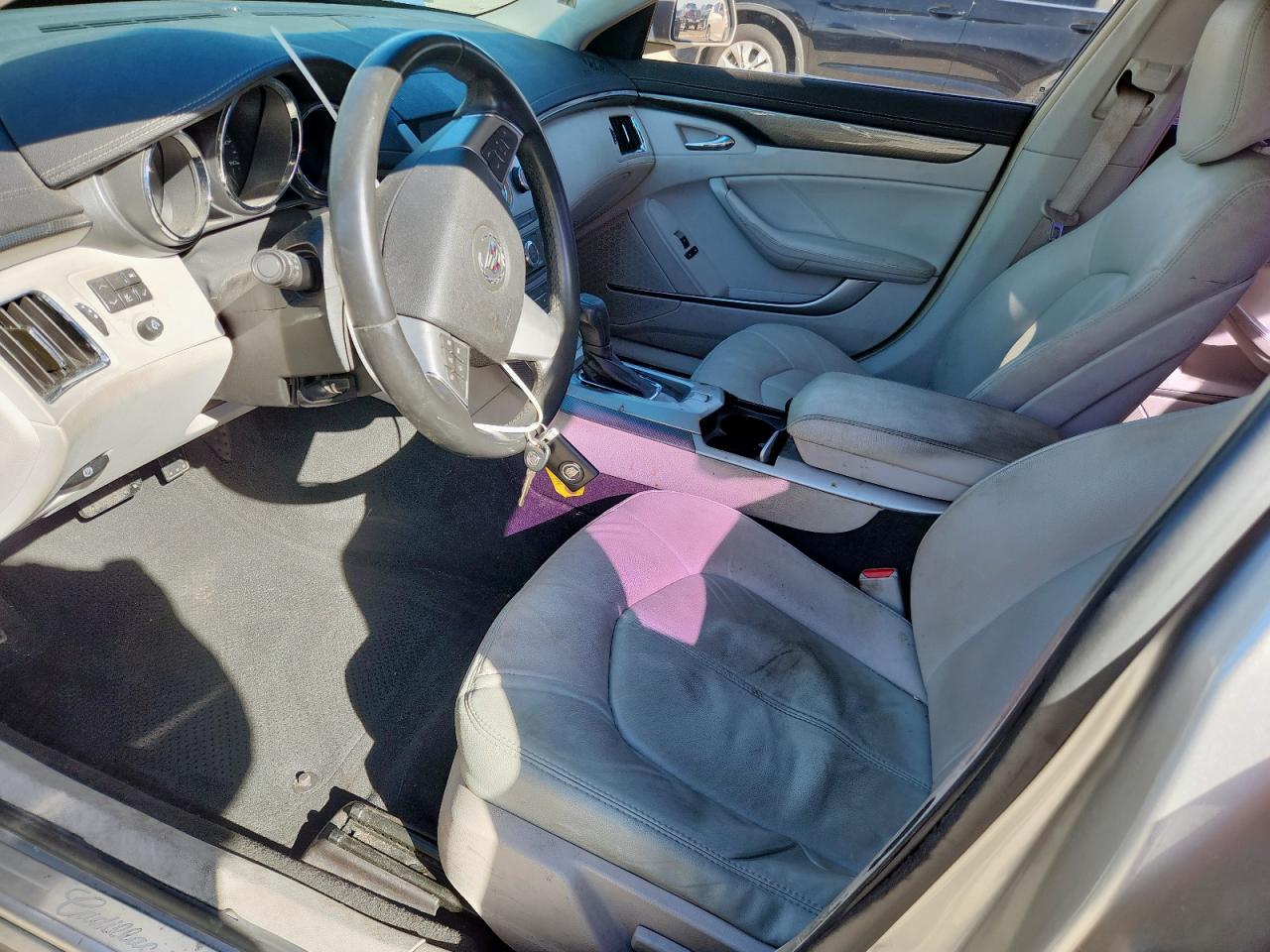 Cadillac CTS Image 11