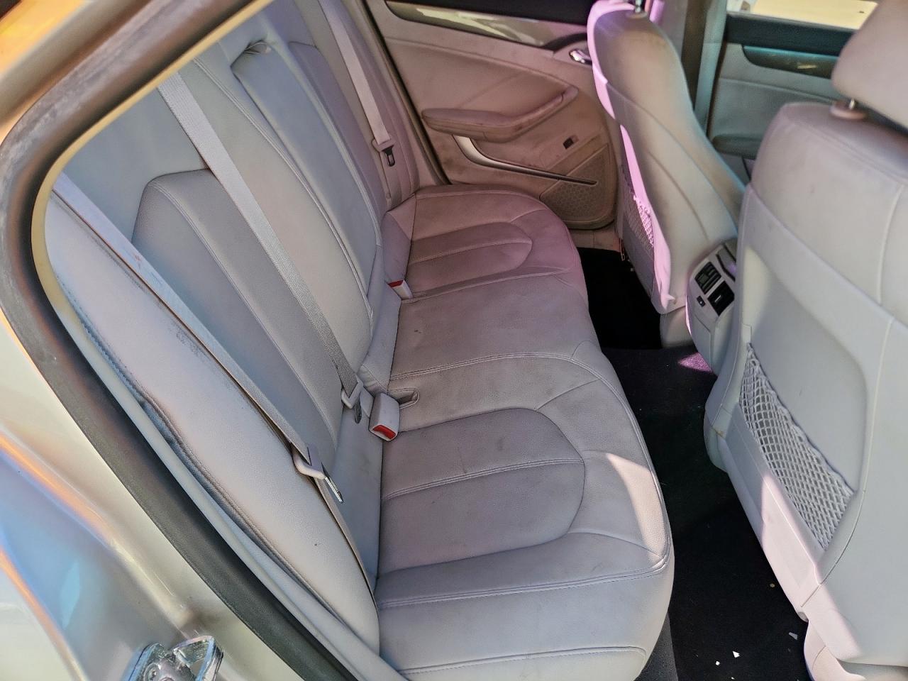 Cadillac CTS Image 6