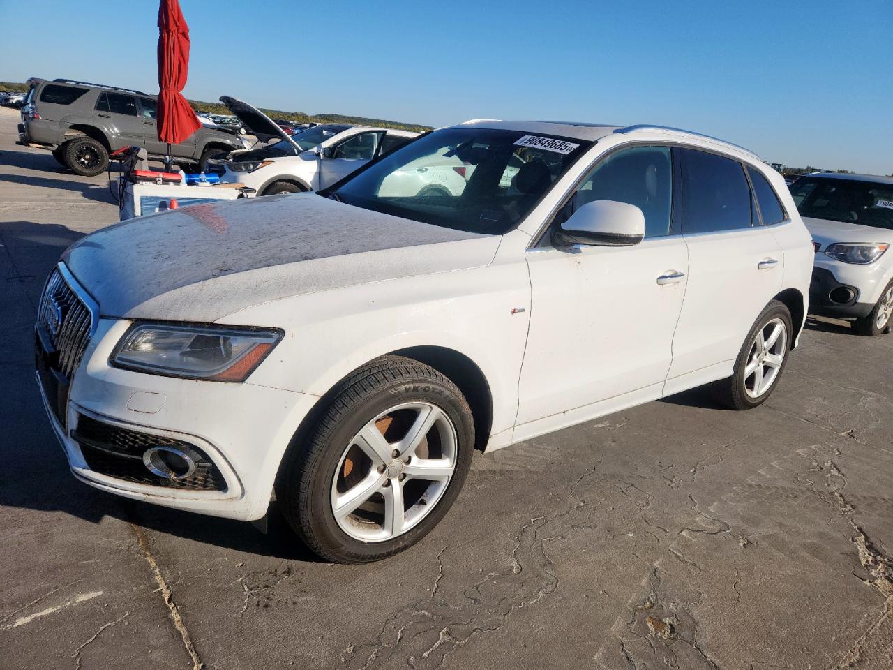 Audi Q5 Premium Plus Image 1