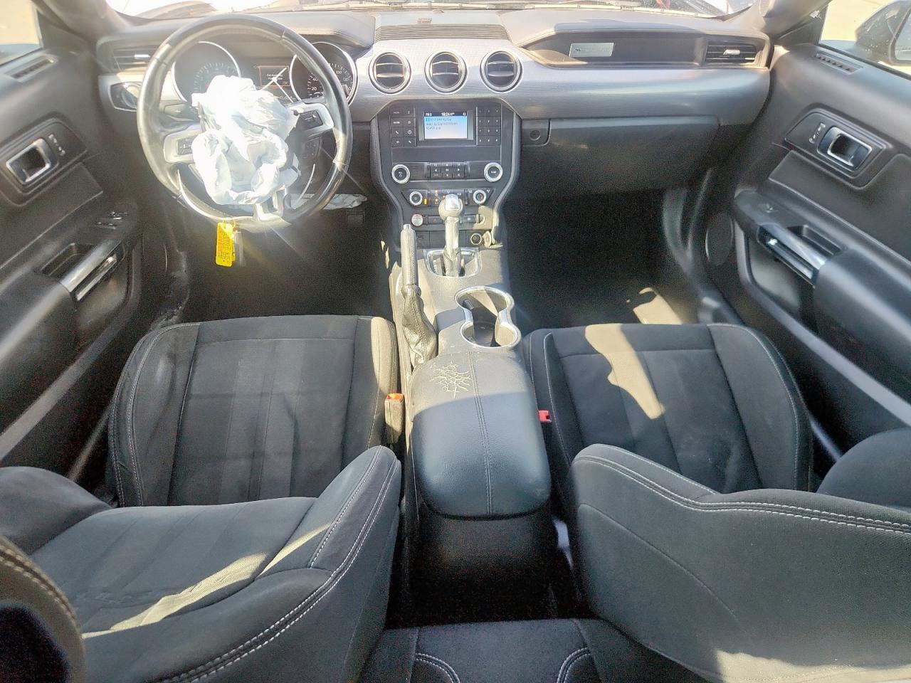 Ford Mustang Gt Image 8