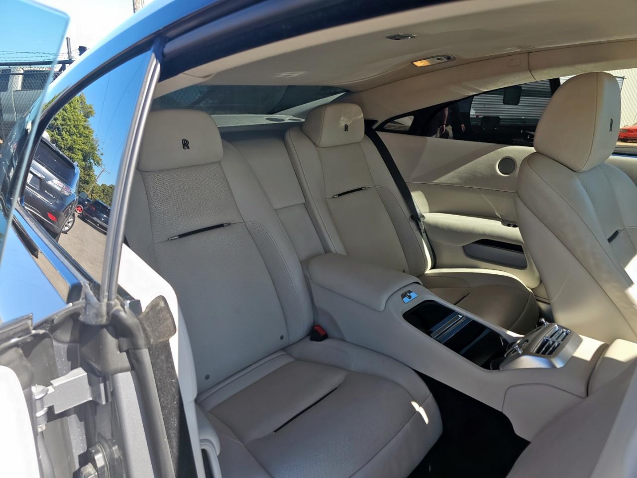 Rolls-Royce Wraith Image 2