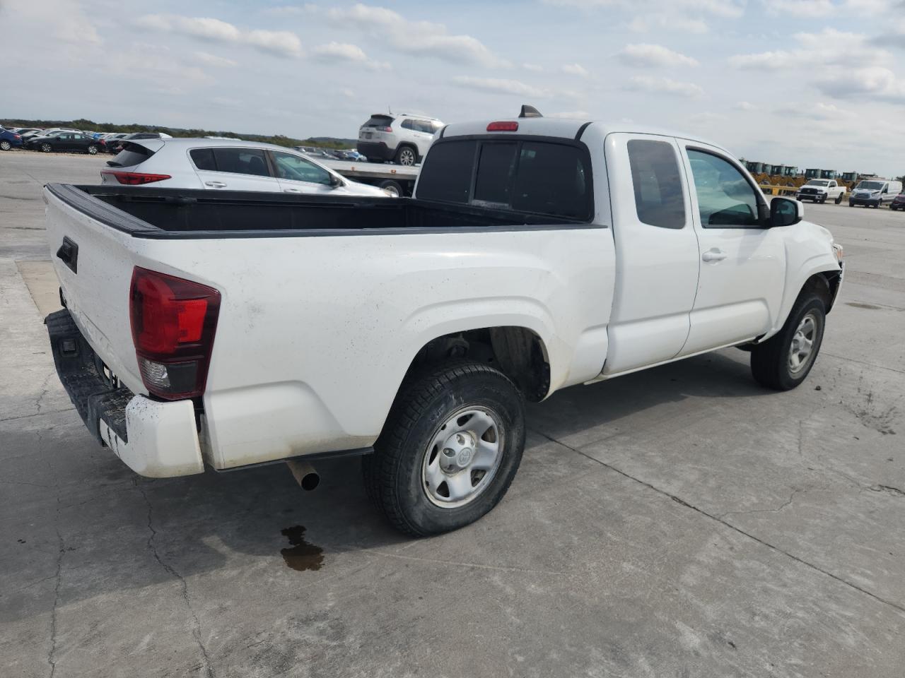 Toyota Tacoma Access Cab Image 13