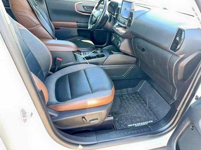 Ford Bronco Outer Banks Image 3