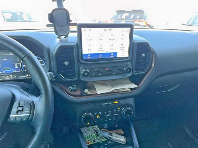 Ford Bronco Outer Banks Image 11