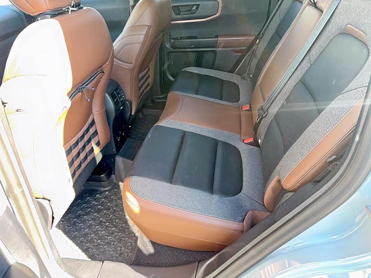 Ford Bronco Outer Banks Image 9