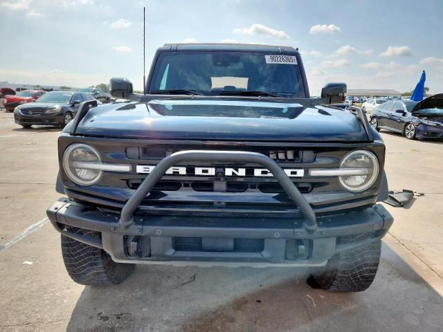 Ford Bronco Base Image 3
