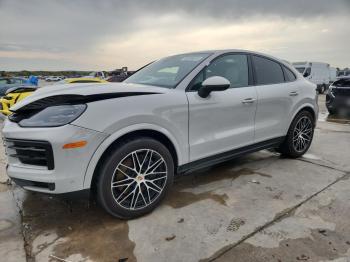  Salvage Porsche Cayenne
