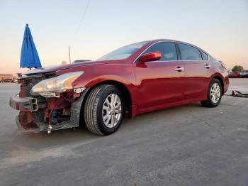  Salvage Nissan Altima