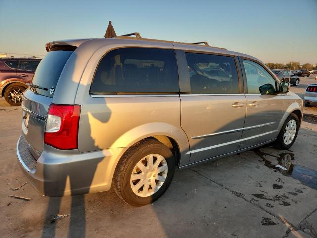 Chrysler Minivan Touring Image 6