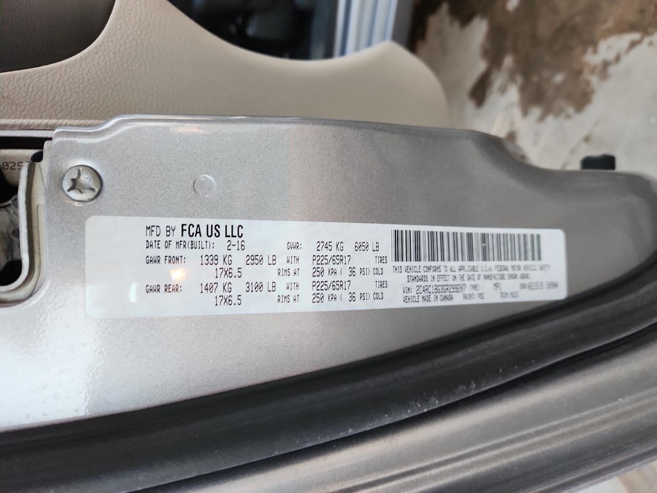 Chrysler Minivan Touring Image 3