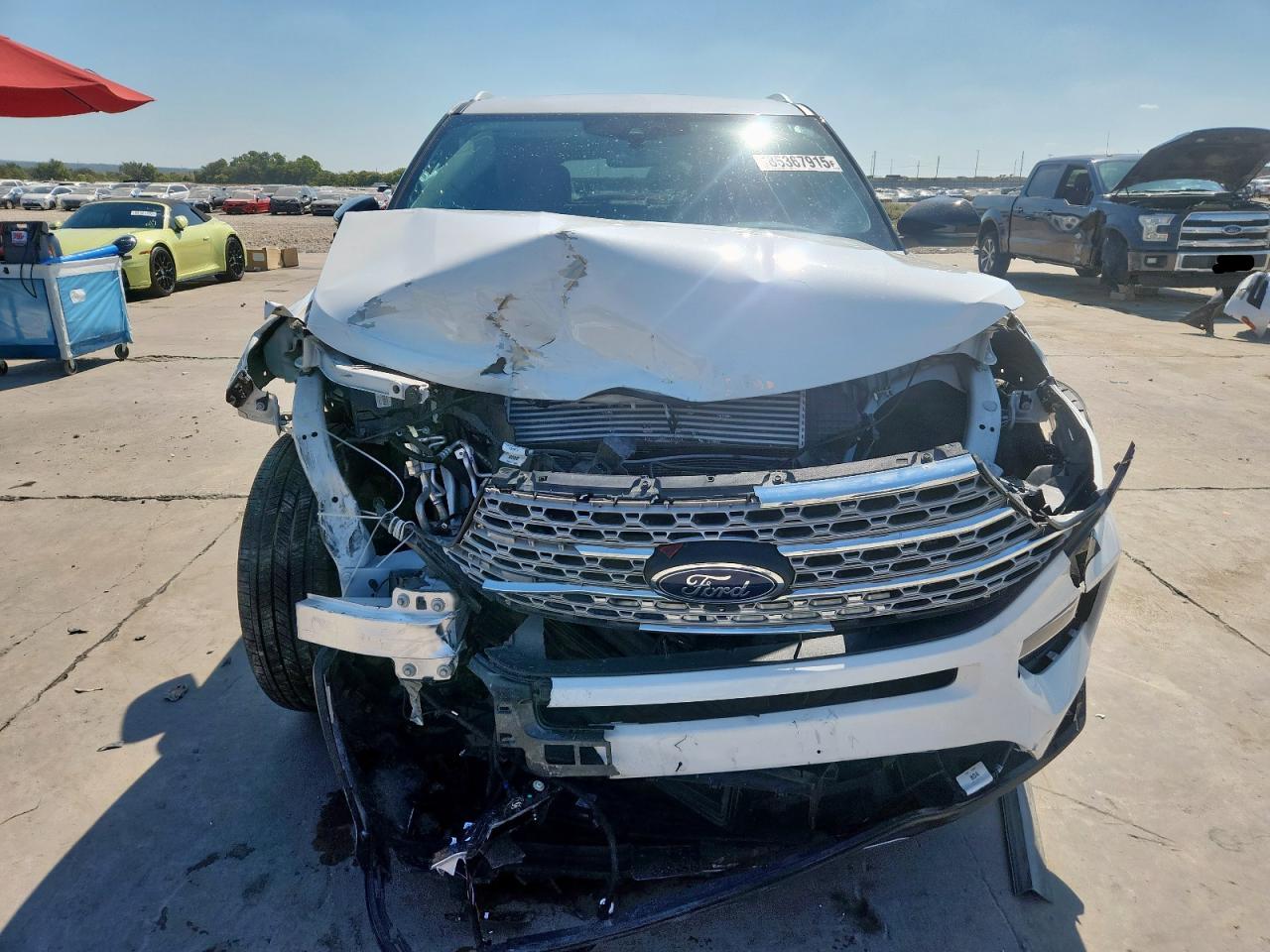 Ford Explorer Limited Image 13