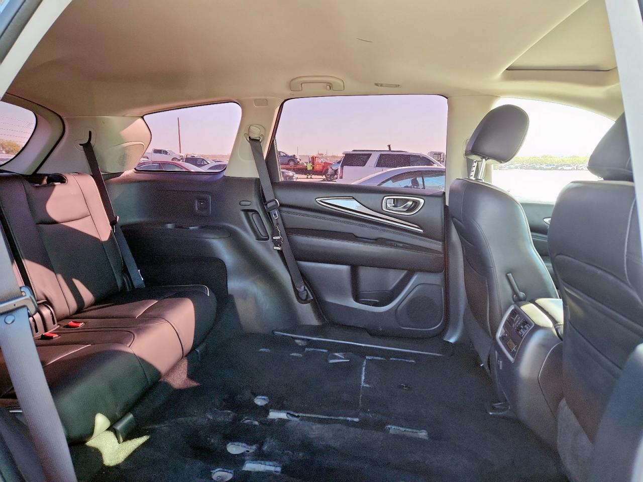 INFINITI Qx Image 10