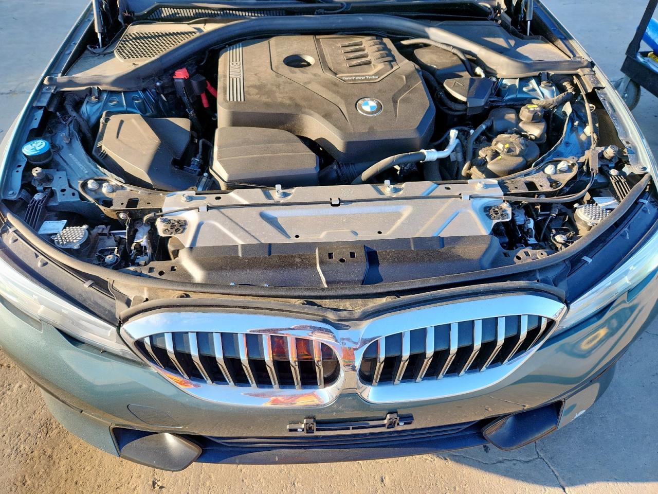 BMW 3 Series Image 10