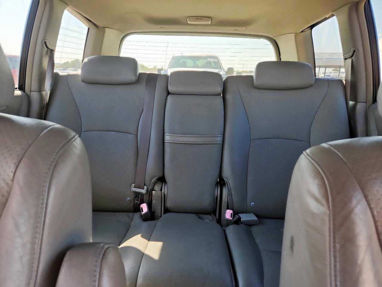 Toyota Highlander Limited Image 9