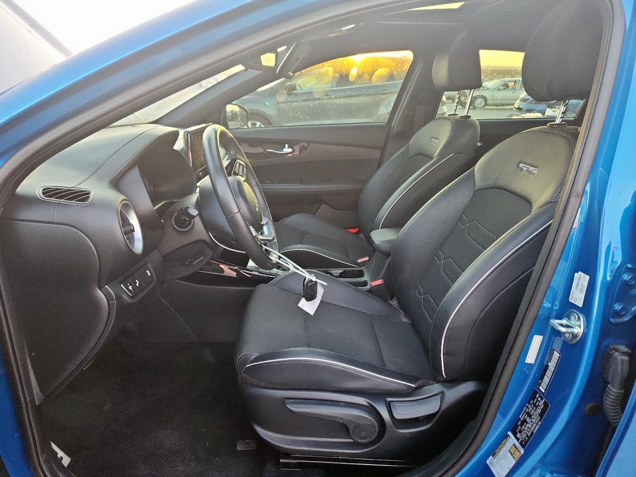 Kia Forte Gt Line Image 3