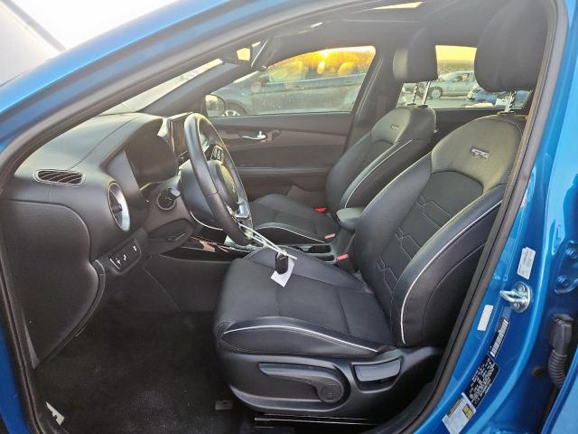 Kia Forte Gt Line Image 3