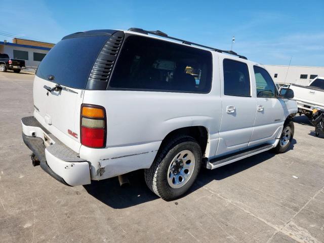 GMC Yukon Denali Image 11