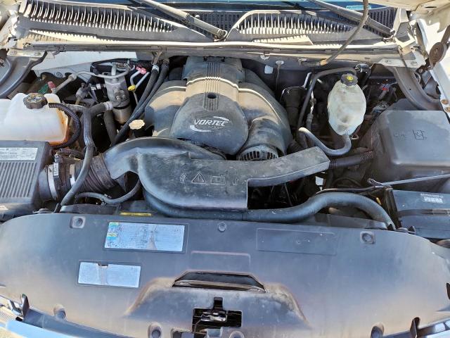 GMC Yukon Denali Image 9