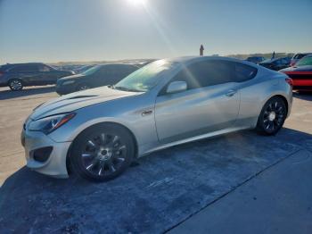  Salvage Hyundai Genesis