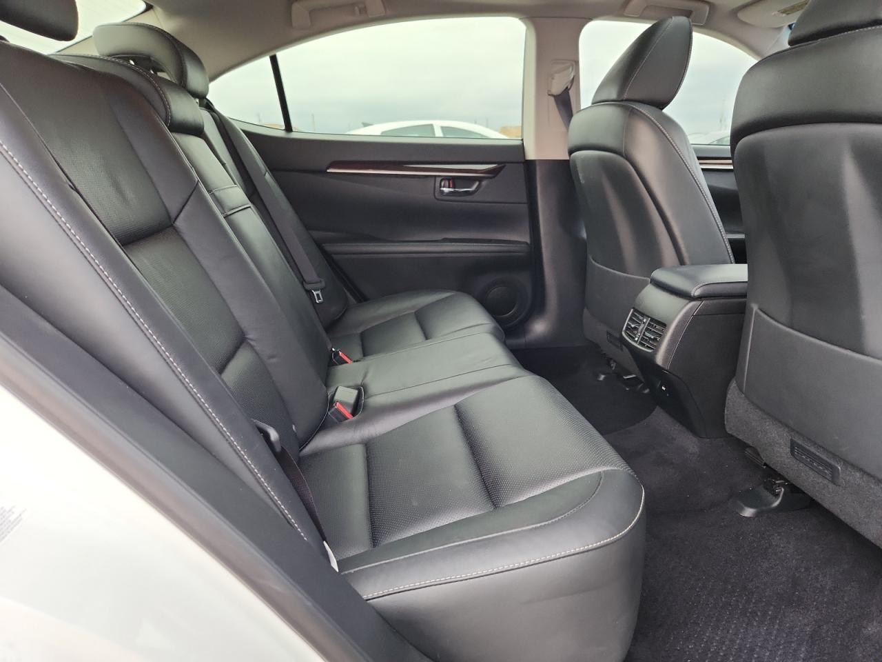 Lexus Es 350 Image 12