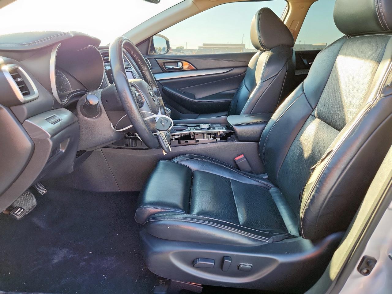 Nissan Maxima 3.5s Image 4