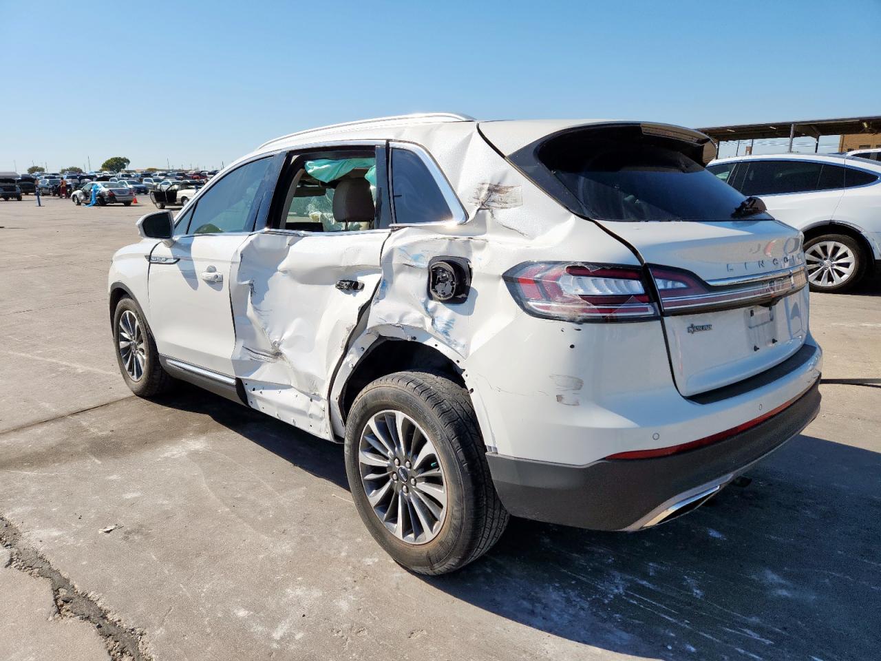 Lincoln Nautilus Image 12