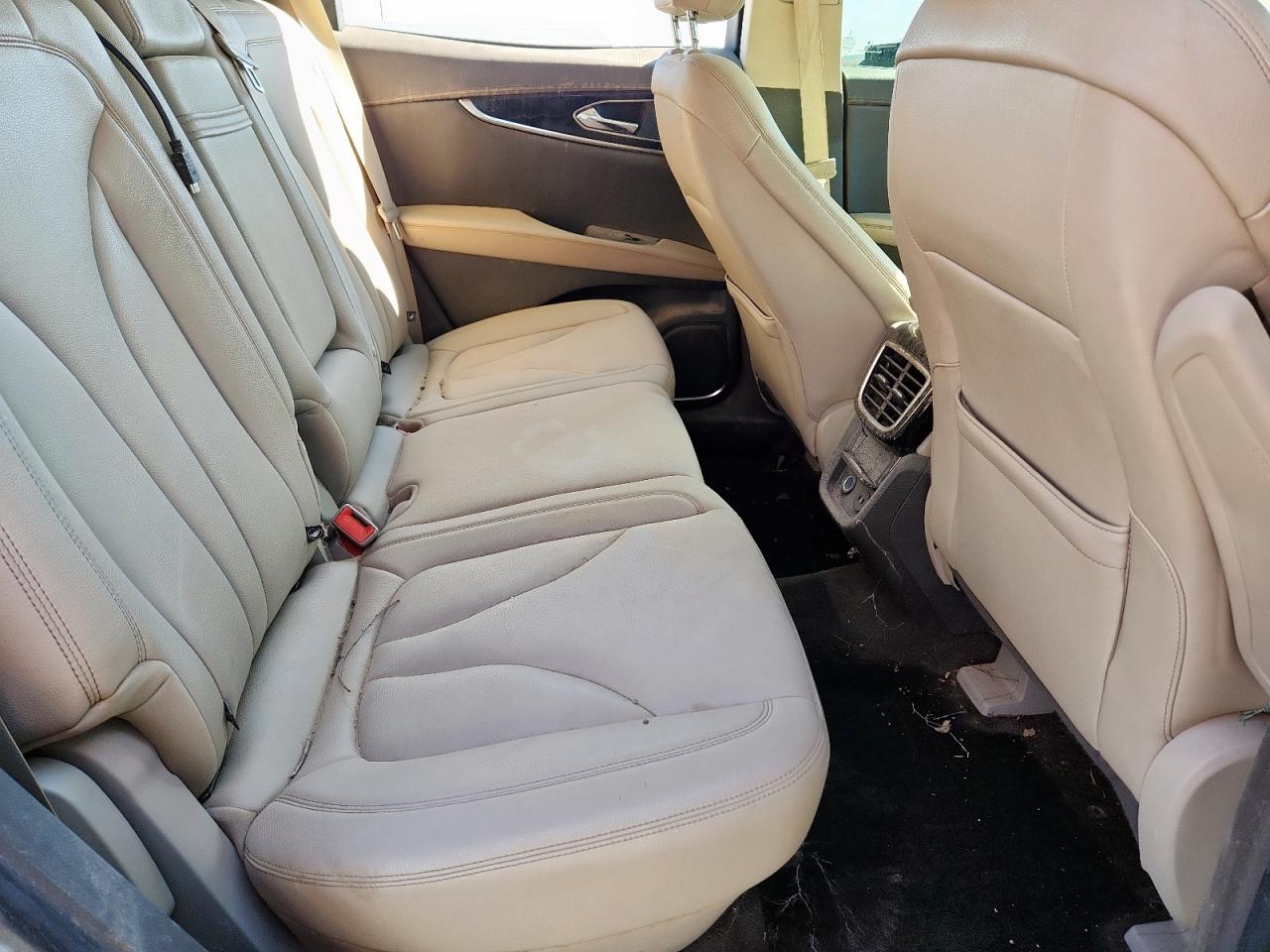 Lincoln Nautilus Image 10