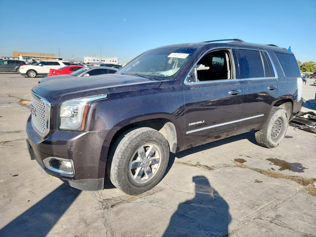 GMC Yukon Denali Image 1