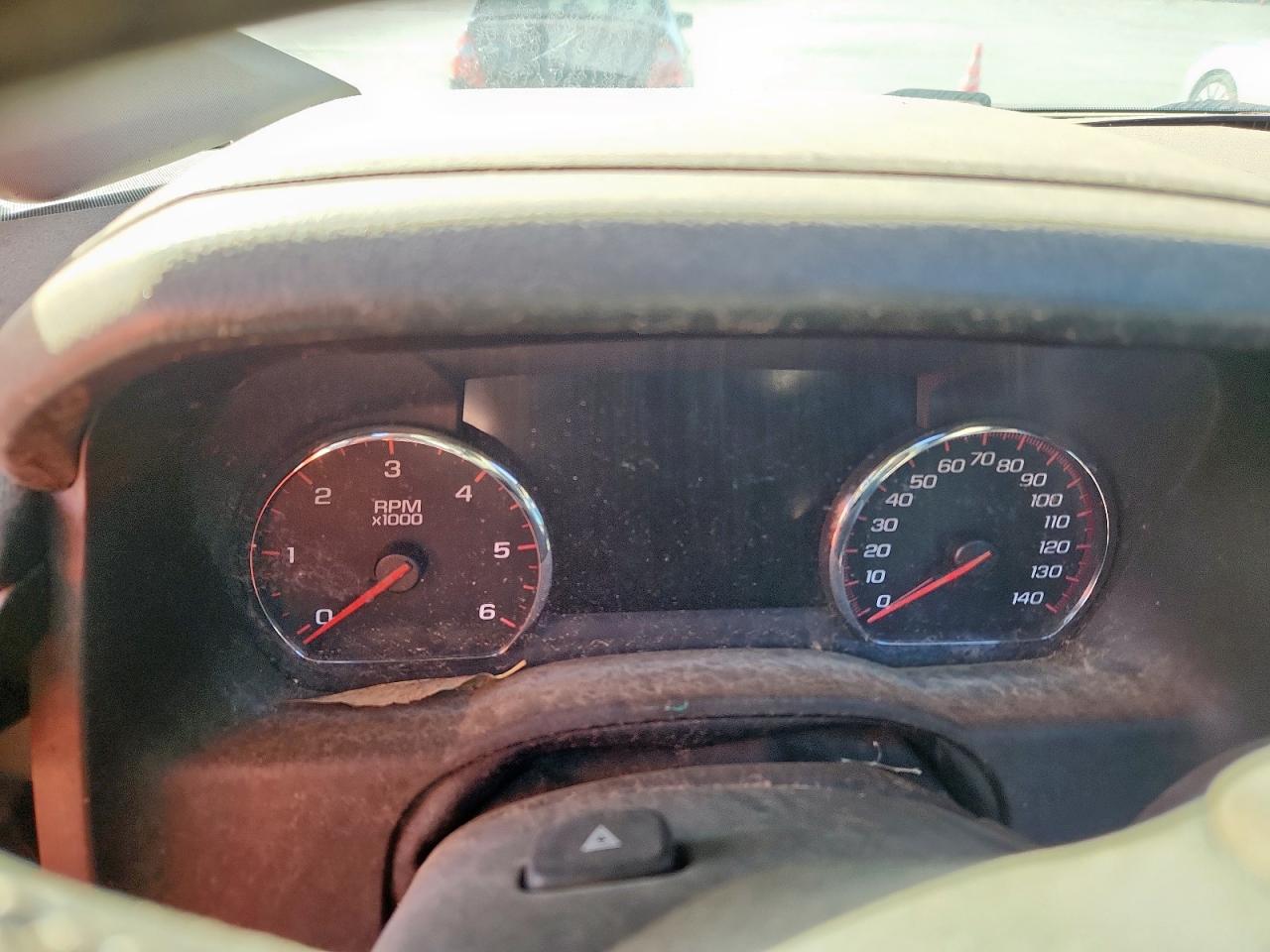 GMC Yukon Denali Image 3