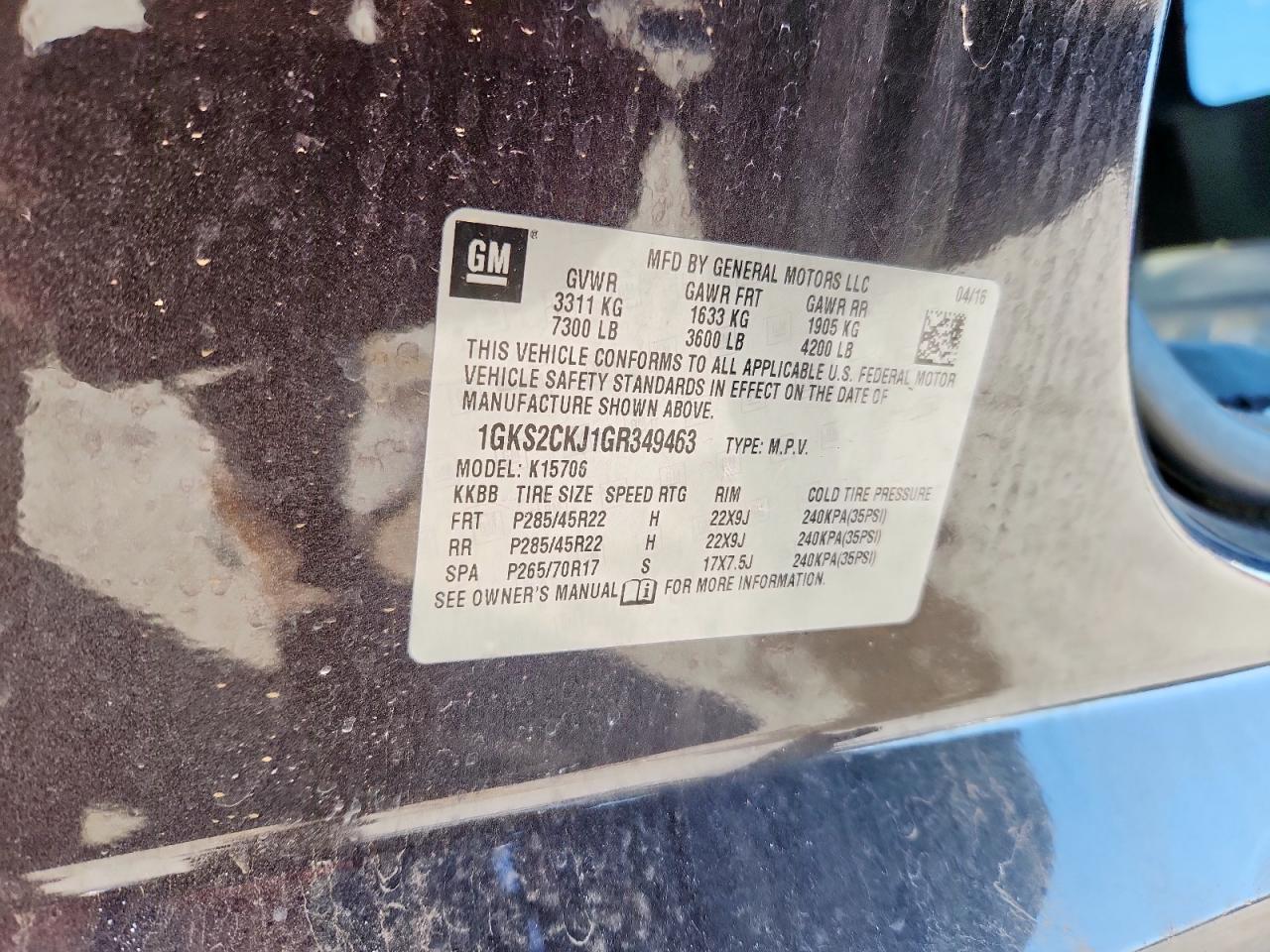 GMC Yukon Denali Image 11