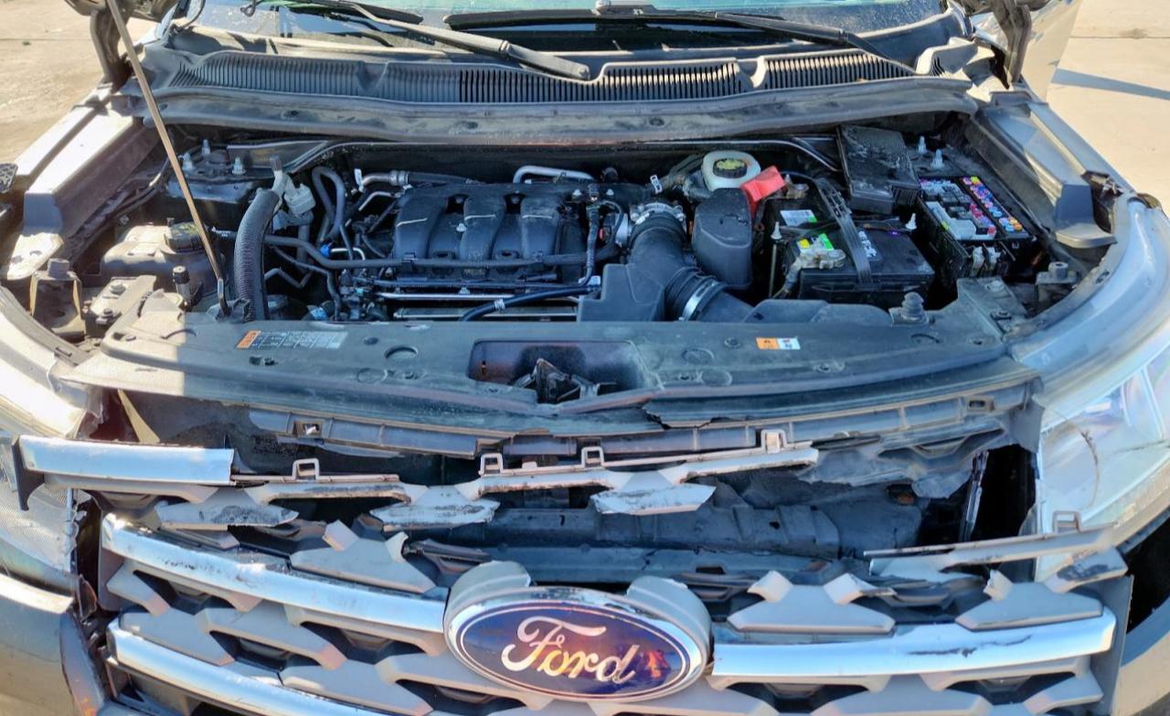 Ford Explorer Xlt Image 12