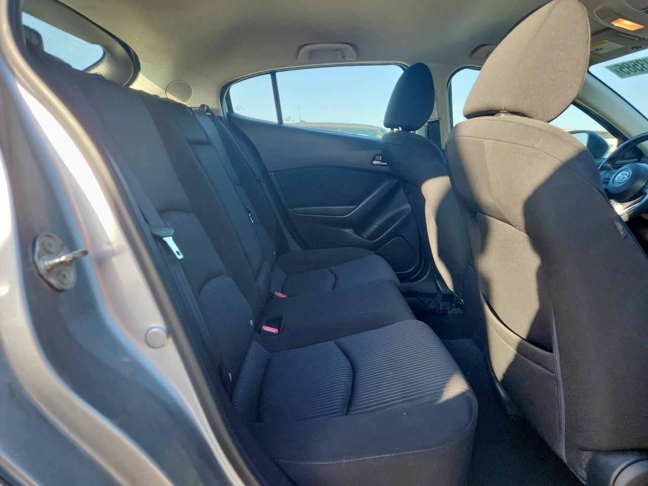 Mazda 3 Touring Image 11