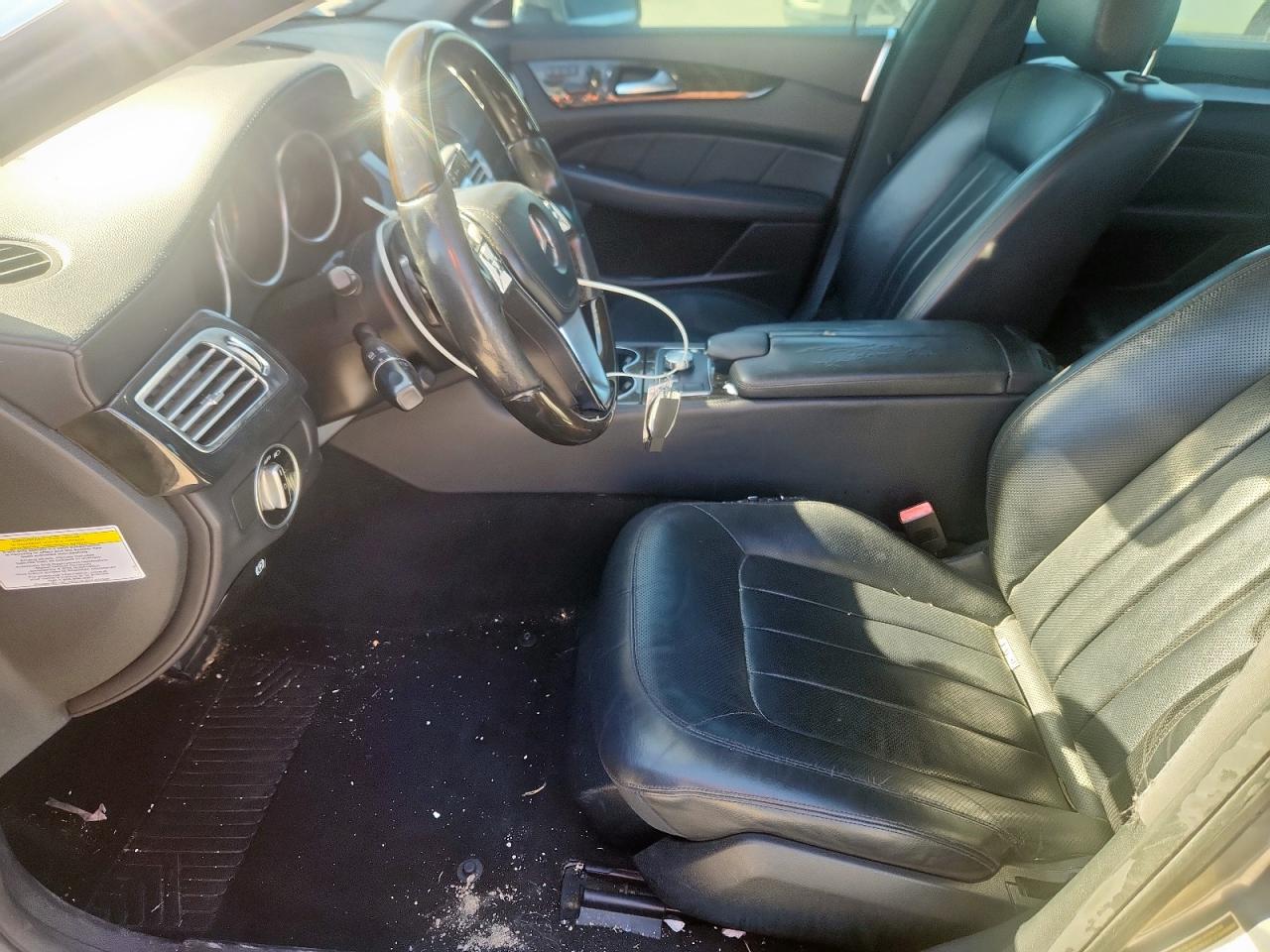 Mercedes-Benz Cls-class 550 Image 10