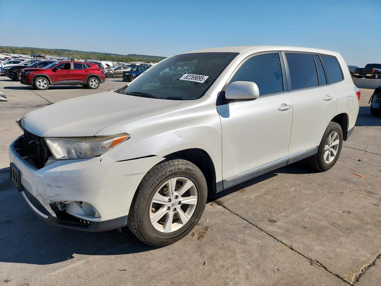 Toyota Highlander Base Image 1