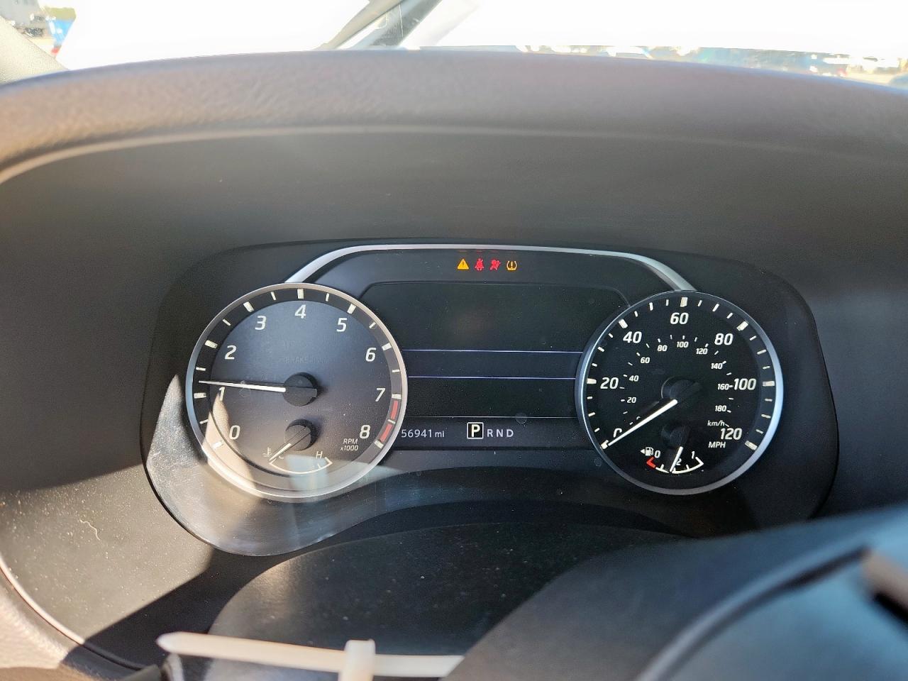 Nissan Frontier S Image 2