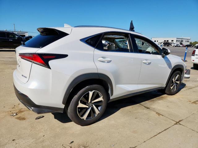 Lexus NX 300 Base Image 6