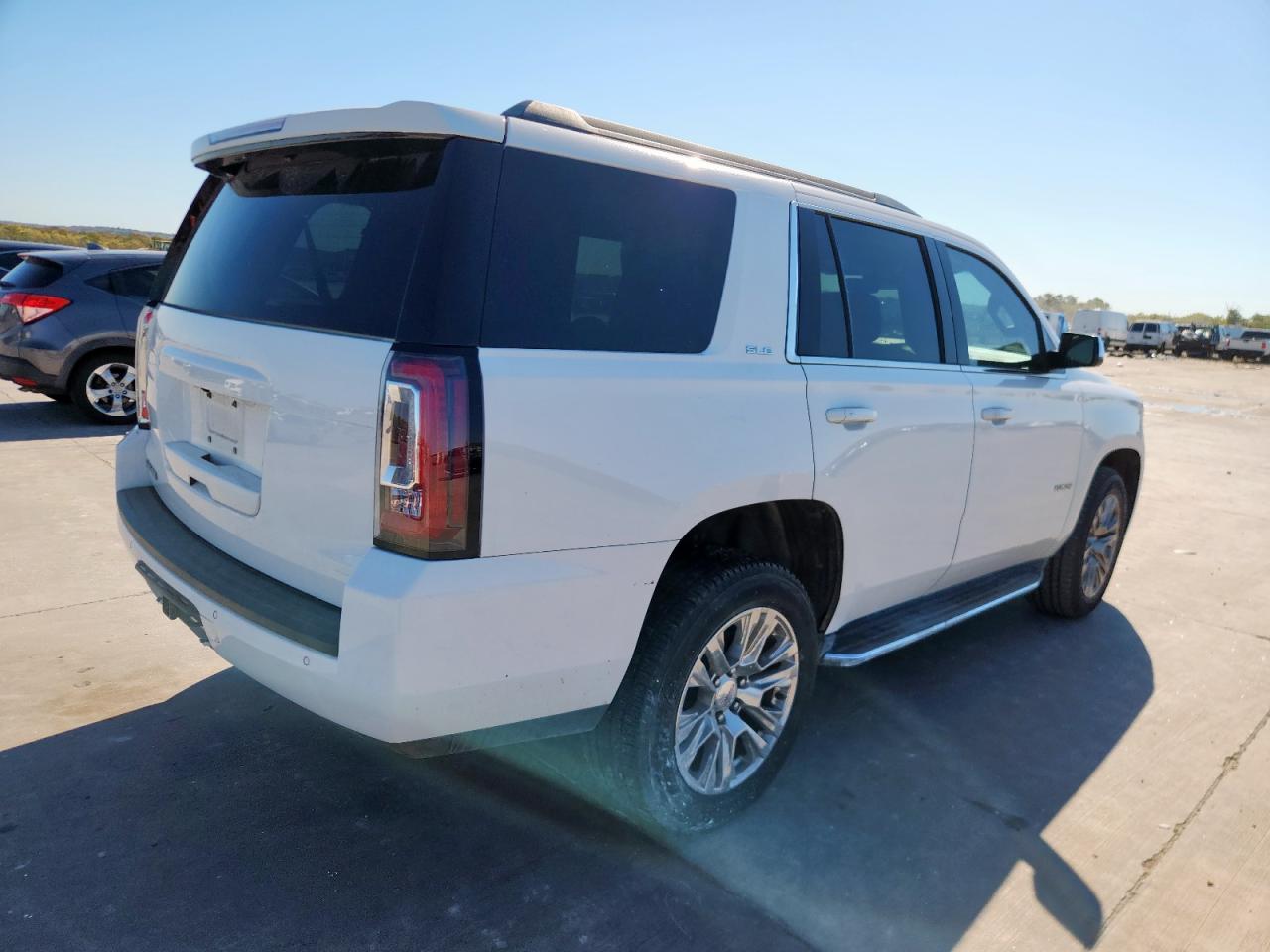 GMC Yukon Slt Image 3