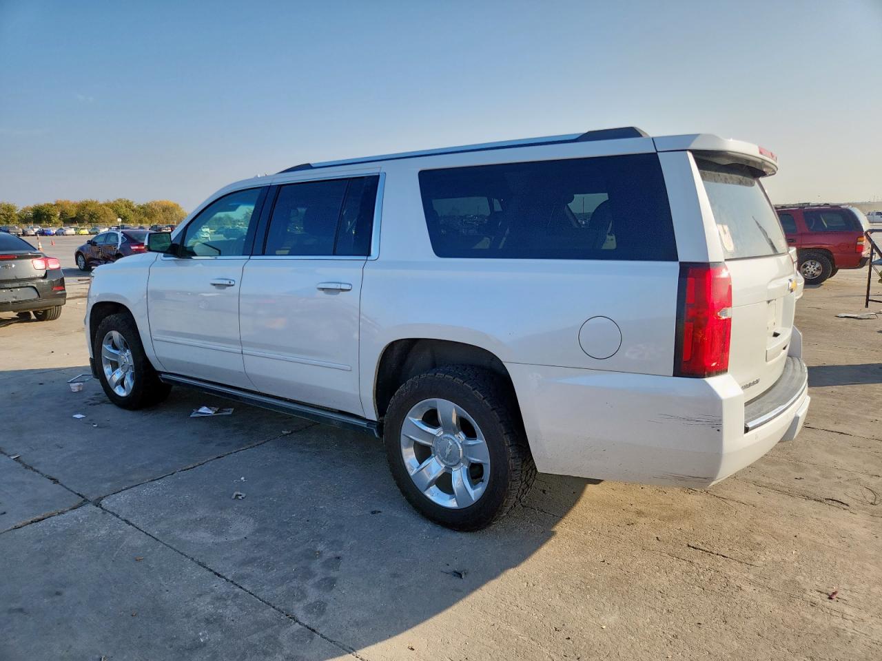Chevrolet Suburban K1500 Ltz Image 4