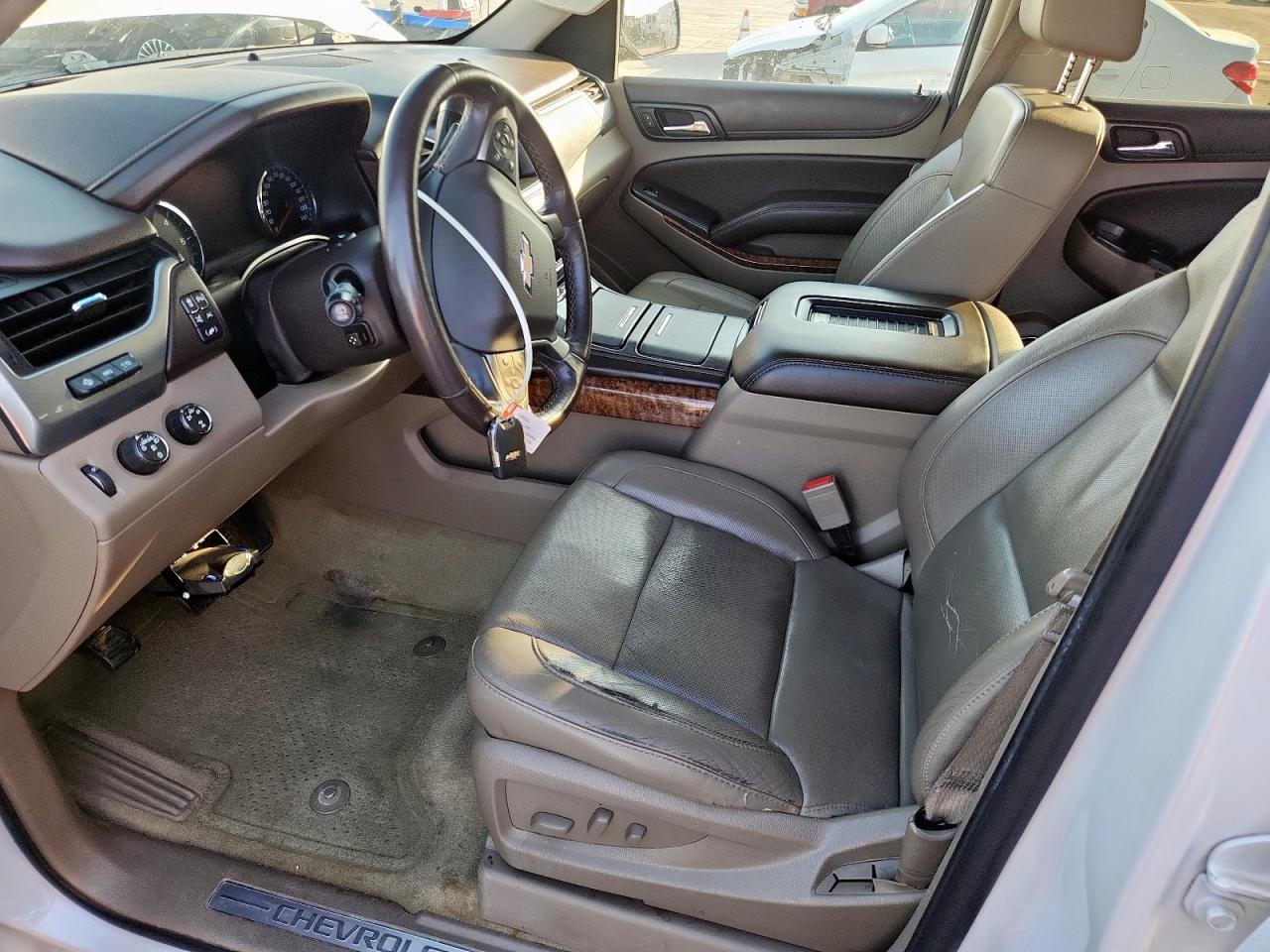 Chevrolet Suburban K1500 Ltz Image 6