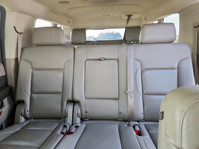Chevrolet Suburban K1500 Ltz Image 13