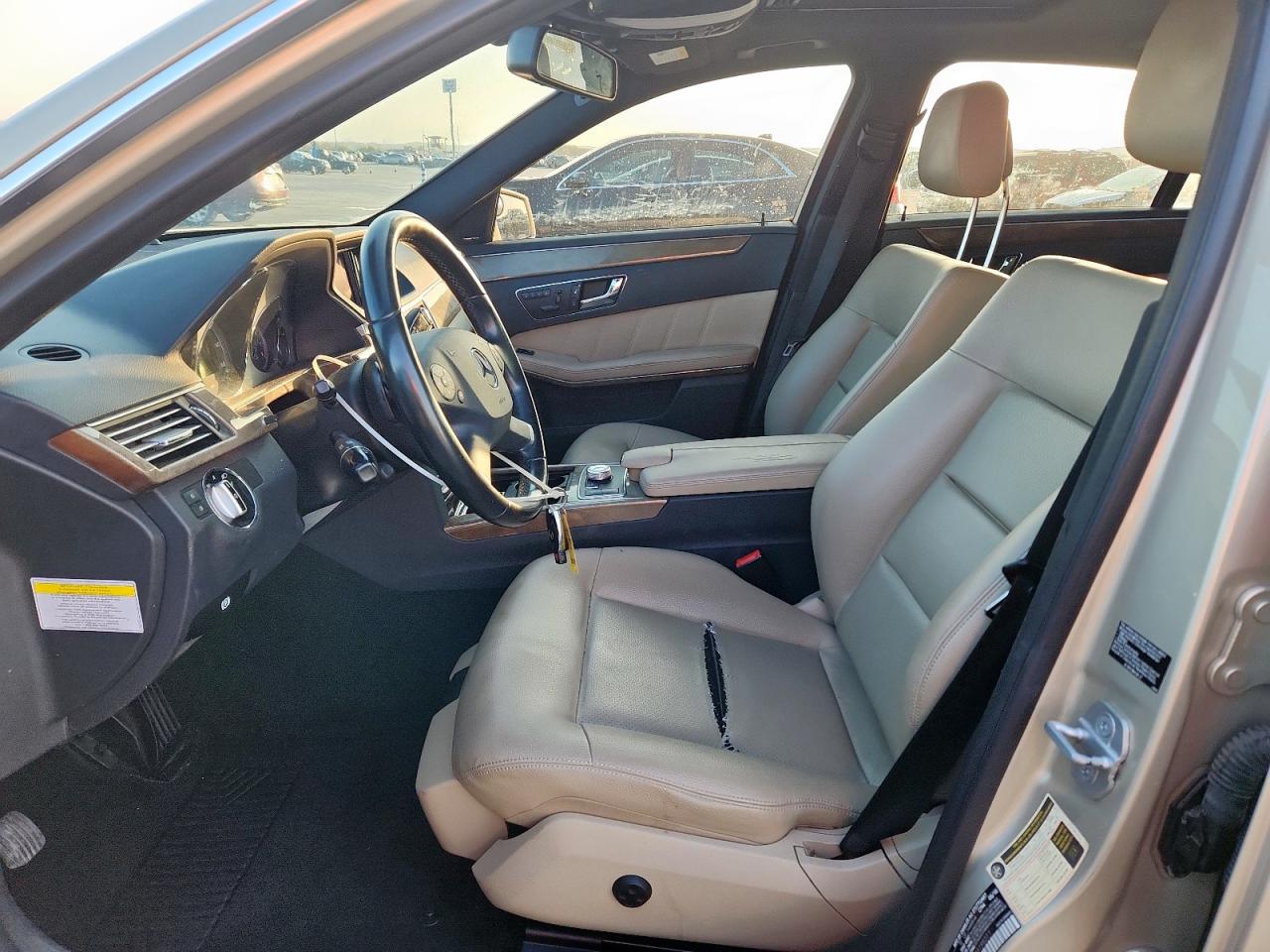 Mercedes-Benz E-Class 350 Image 8