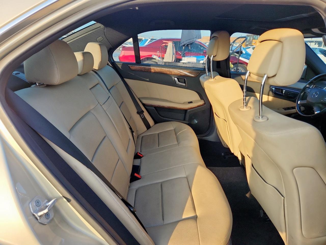 Mercedes-Benz E-Class 350 Image 6