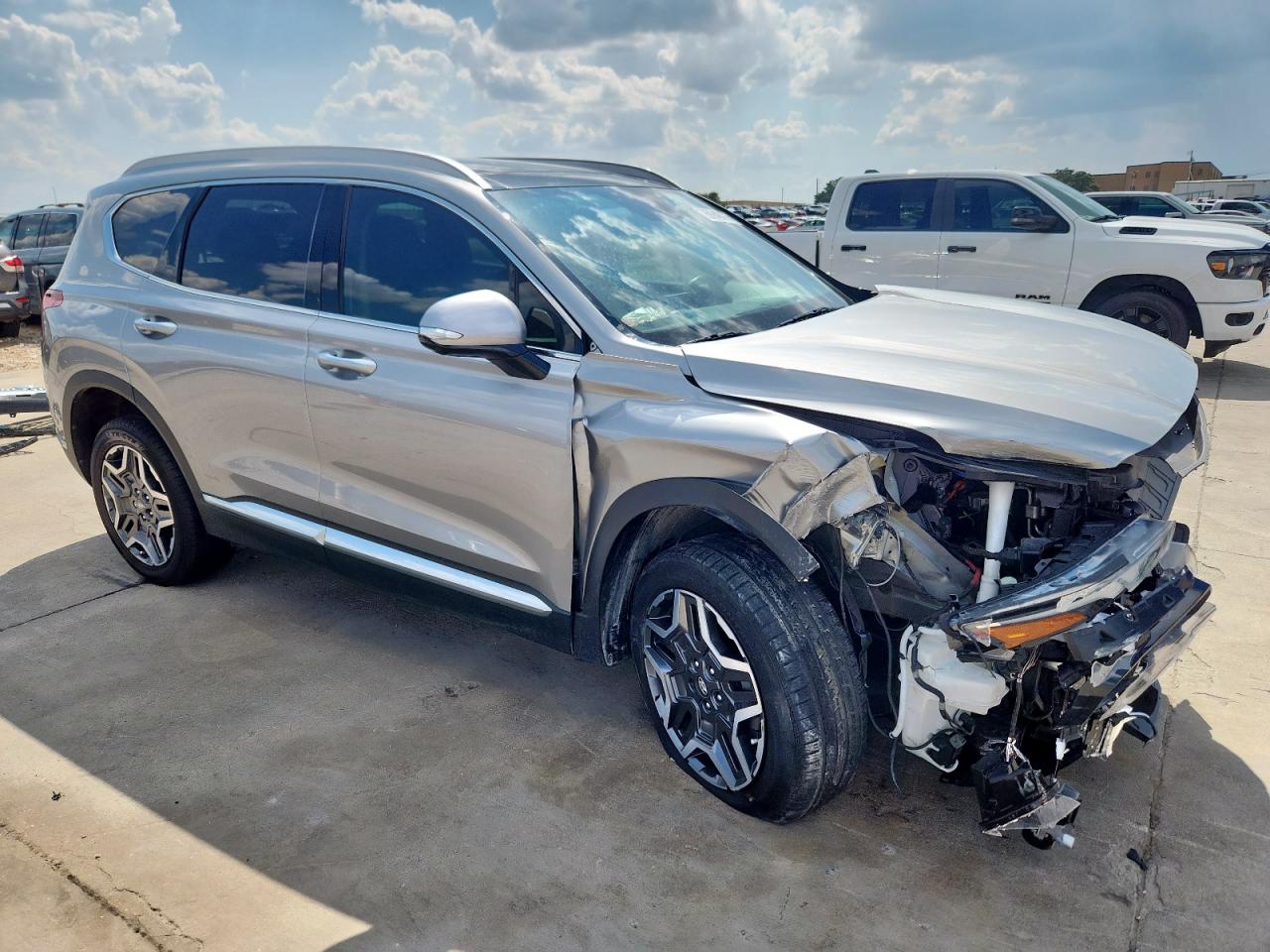 Hyundai SANTA FE Limited Image 2